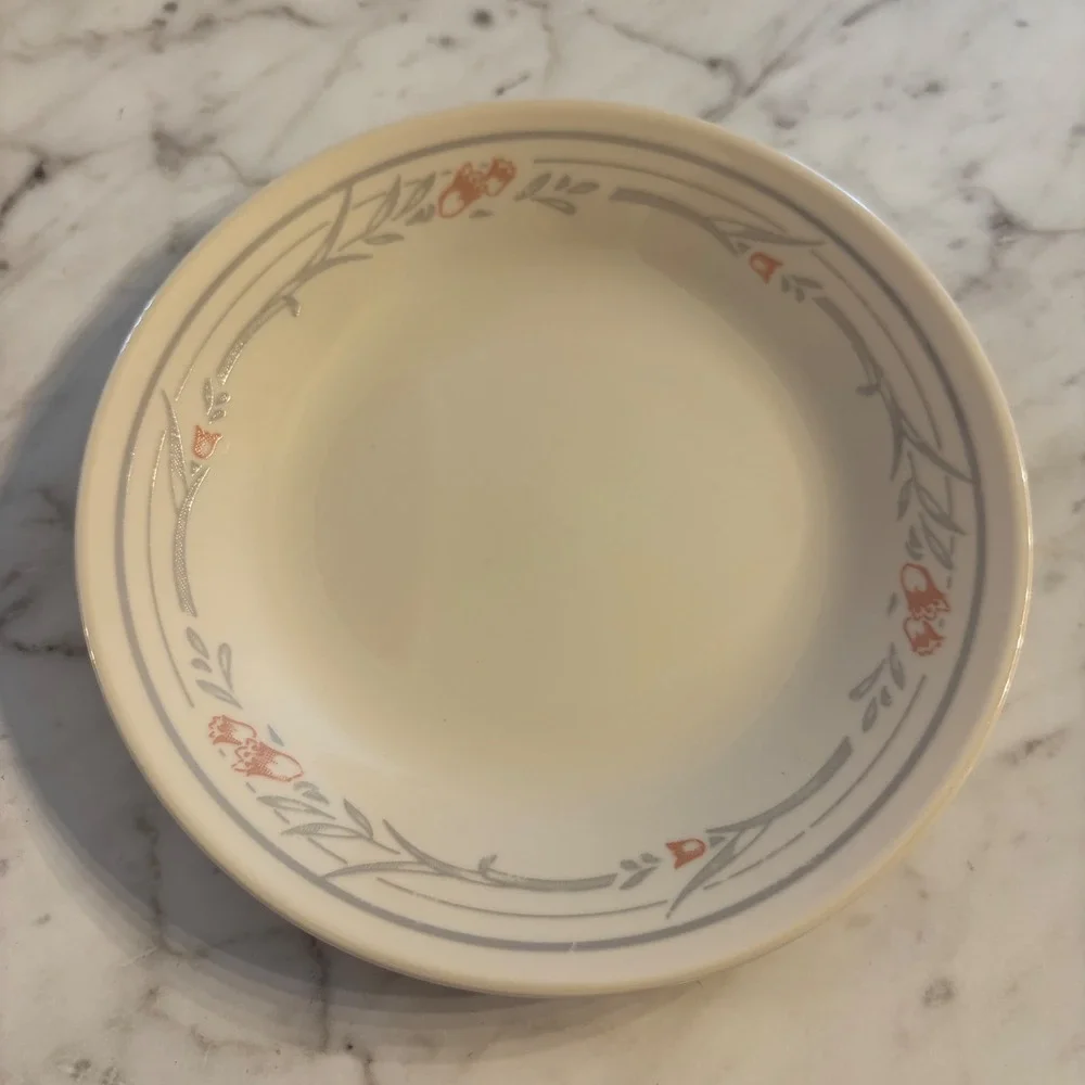 Corelle English Breakfast Dessert Plate 4 Inch Peach Grey Floral Vine Corning
